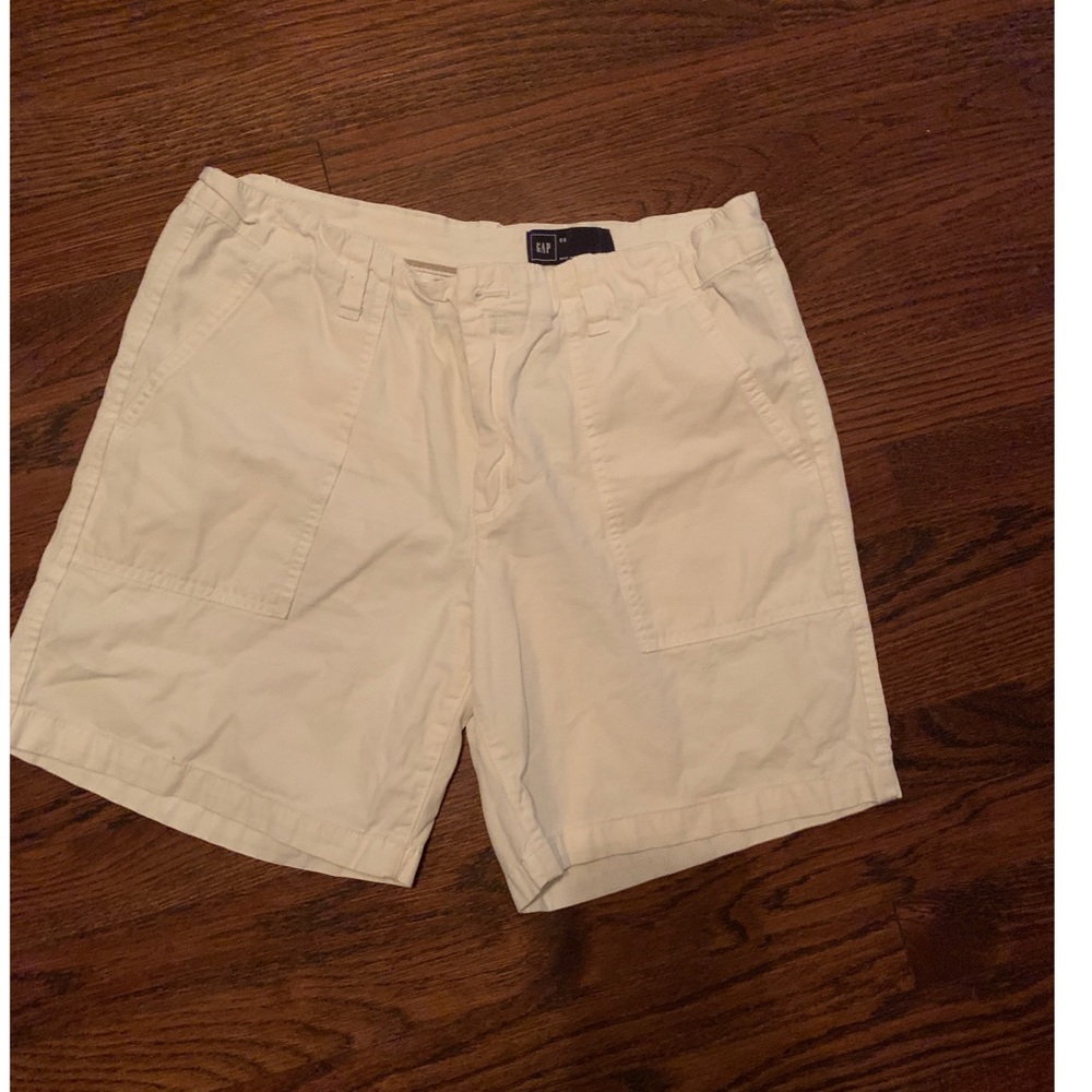 Gap shorts